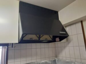福岡キッチン取付け隊　マンションのレンジフードリフォーム術　施工前